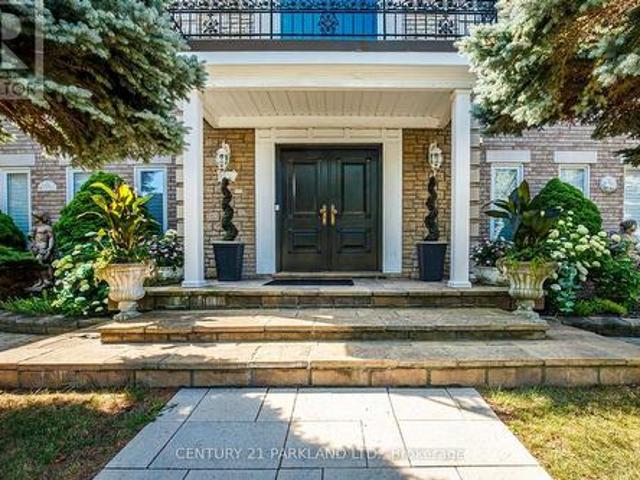 House for sale in Vaughan, Golden Horseshoe