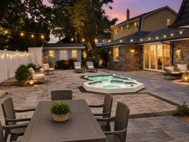 House for sale in Saddle Brook, New Jersey