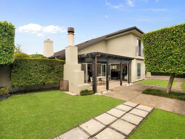 House for sale in Paremoremo