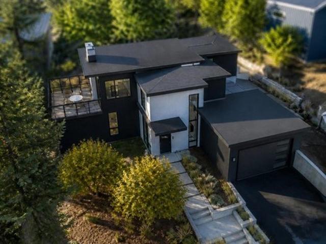 House for sale in Greenbrae, California