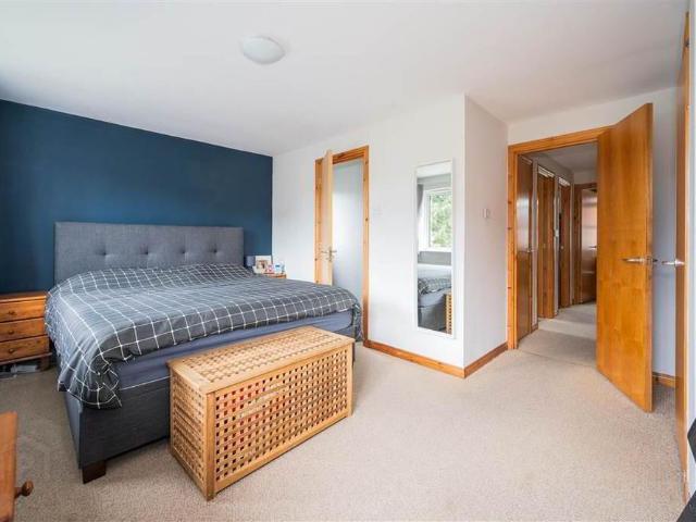 House for rent in Holywood