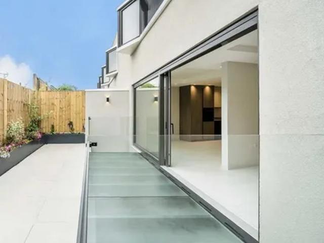 House for rent in College Park, Greater London