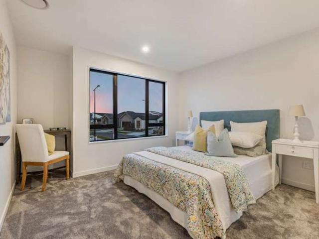 Townhouse for sale in Milldale, Rodney