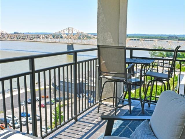 Condo for sale in Jeffersonville, Indiana