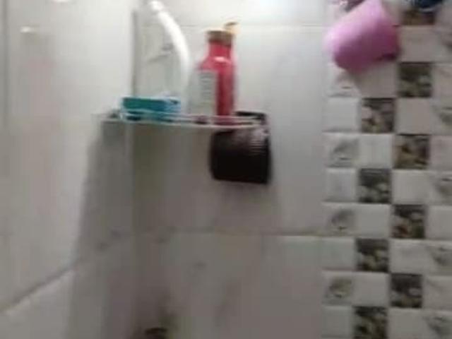 Property for rent in Deri