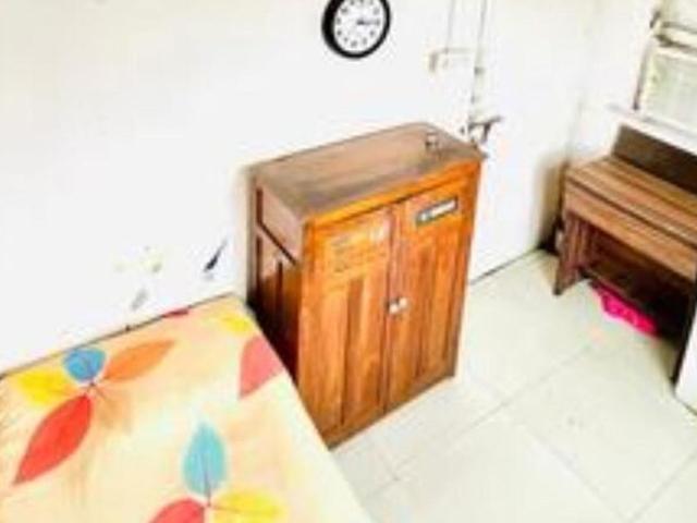 Property for rent in Deri