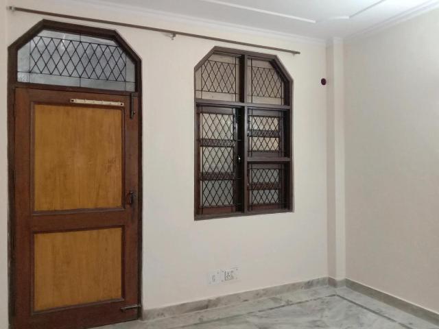 Flat for rent in Deri