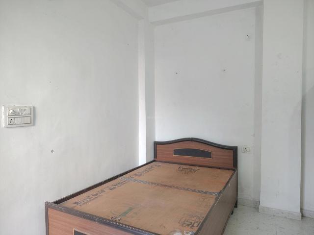 Flat for rent in Deri
