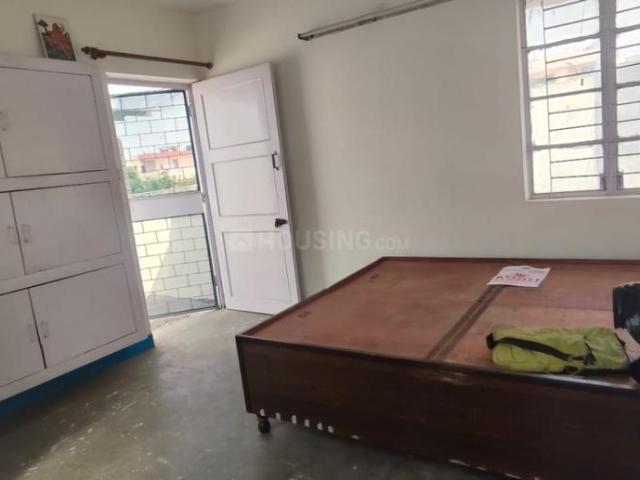 Flat for rent in Deri