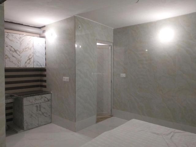 Flat for rent in Deri