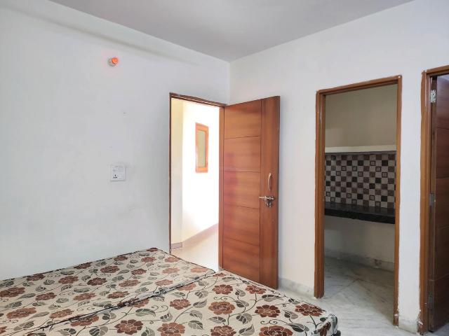 Flat for rent in South Delhi, Deri