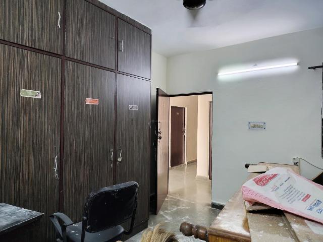 Flat for rent in South Delhi, Deri