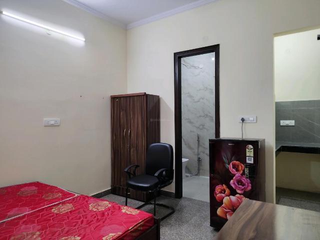 Flat for rent in South Delhi, Deri