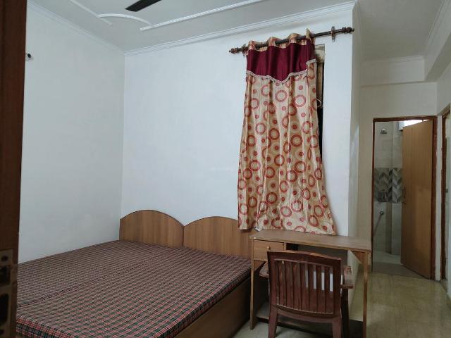 Flat for rent in South Delhi, Deri