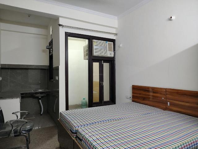 Flat for rent in South Delhi, Deri
