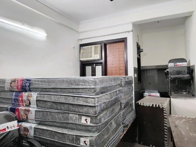 Flat for rent in South Delhi, Deri