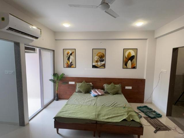 Flat for rent in Madya