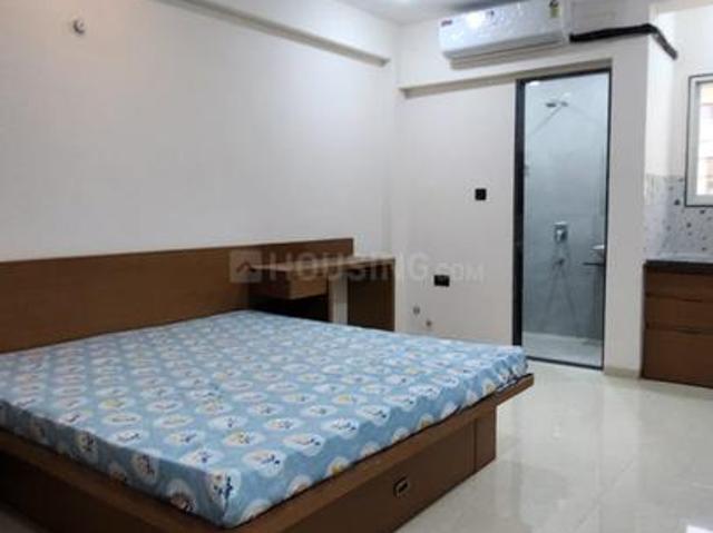 Flat for rent in Madya