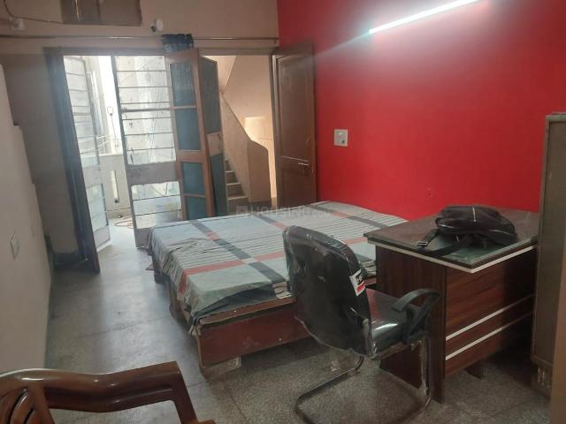 Flat for rent in West Delhi, Deri