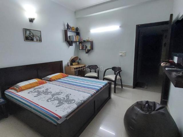 Flat for rent in West Delhi, Deri