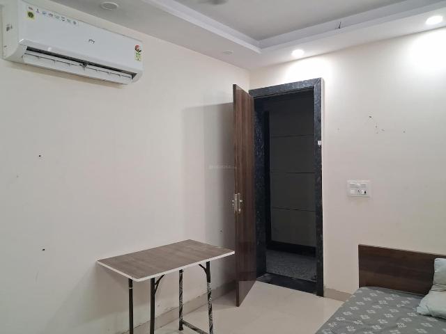 Flat for rent in West Delhi, Deri