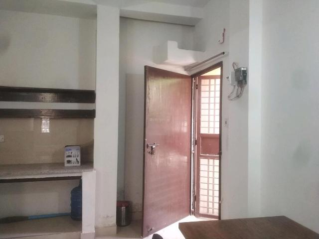 Flat for rent in Deri
