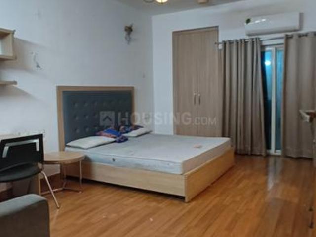 Flat for rent in Shahdara, Noida