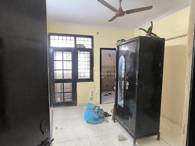 Flat for rent in Mamura, Noida