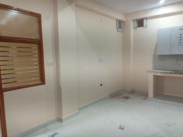 Flat for rent in South Delhi, Deri