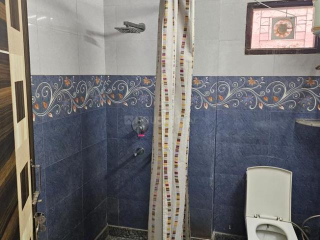 Flat for rent in West Delhi, Deri