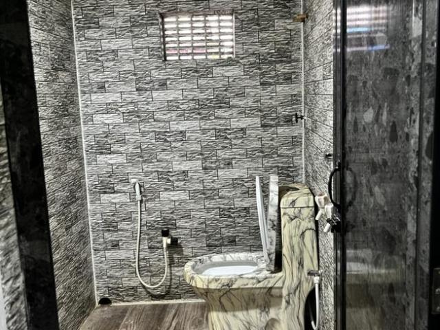 Flat for rent in Calcutta, West Bengal