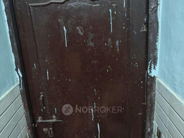 Flat for rent in East Delhi, Deri