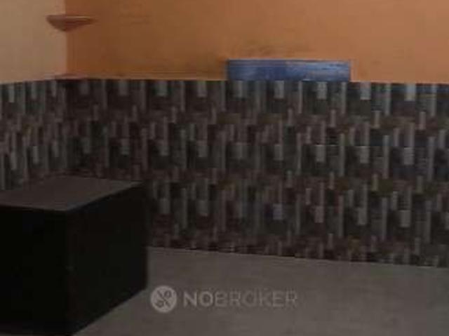 Flat for rent in Deri