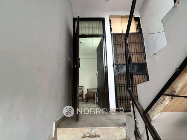 Flat for rent in Satbari, Delhi