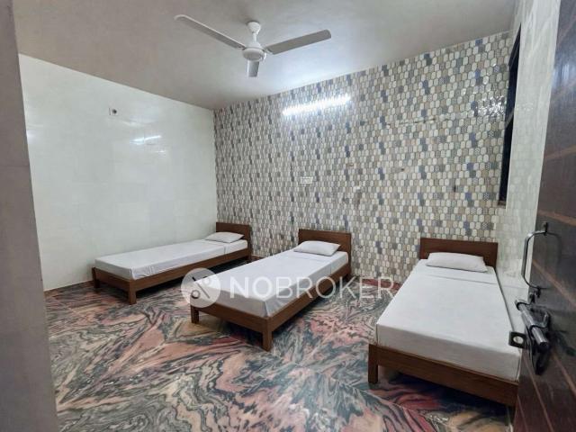 Flat for rent in North Delhi, Deri
