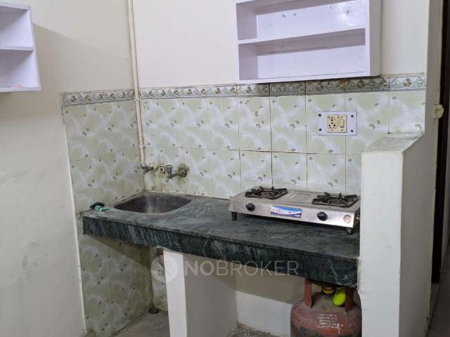 Flat for rent in Deri