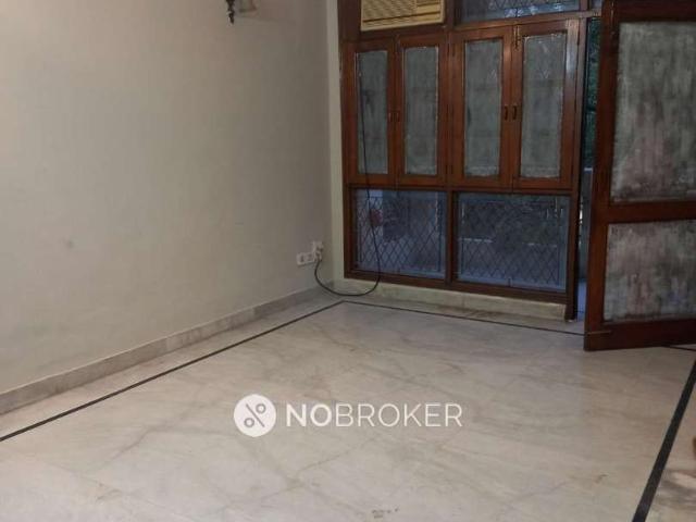 Flat for rent in Deri