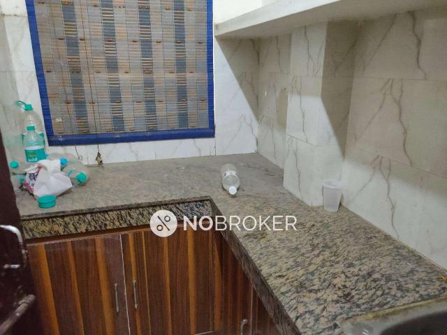 Flat for rent in East Delhi, Deri