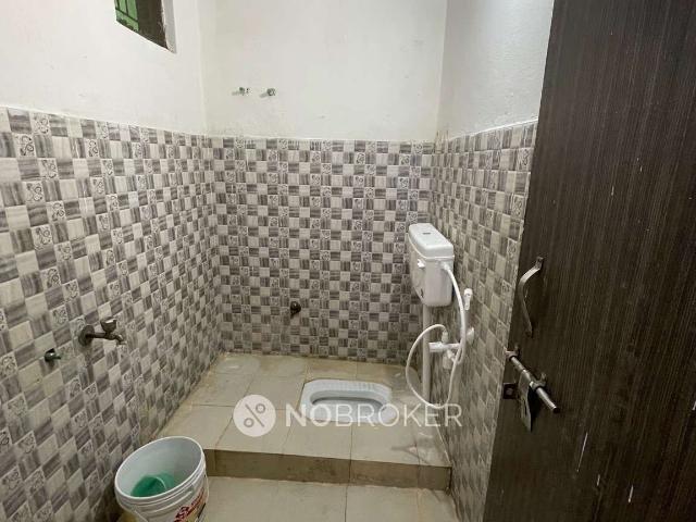 Flat for rent in Deri