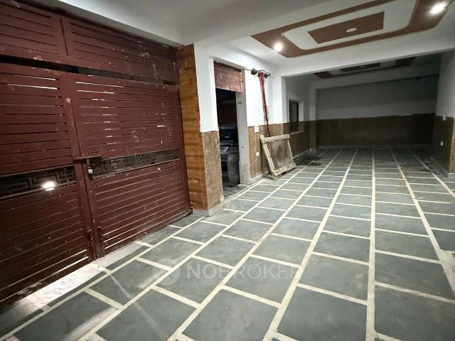 Flat for rent in Deri