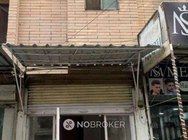 Flat for rent in South Delhi, Deri