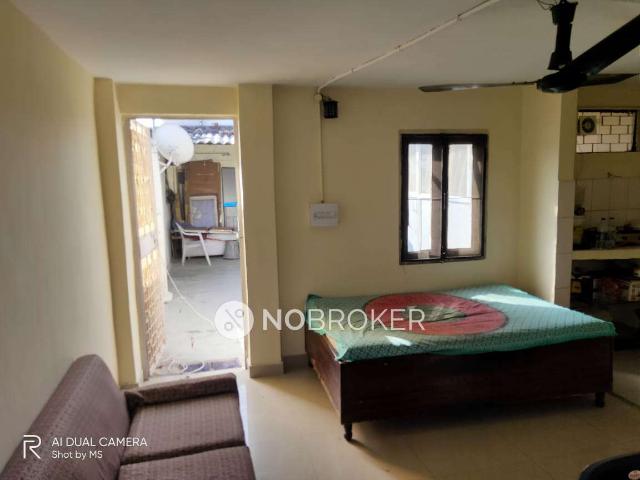 Flat for rent in South Delhi, Deri