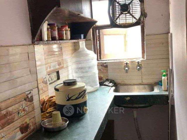 Flat for rent in South Delhi, Deri