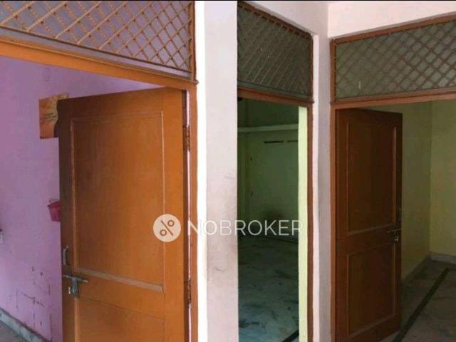 Flat for rent in Dhirpur, Delhi