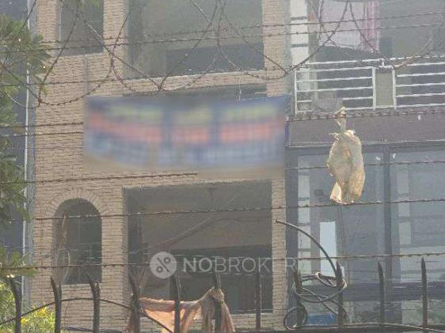 Flat for rent in North Delhi, Deri