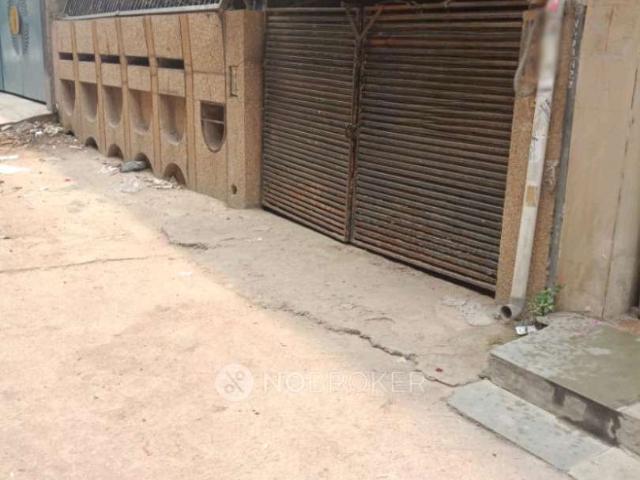 Flat for rent in North Delhi, Deri