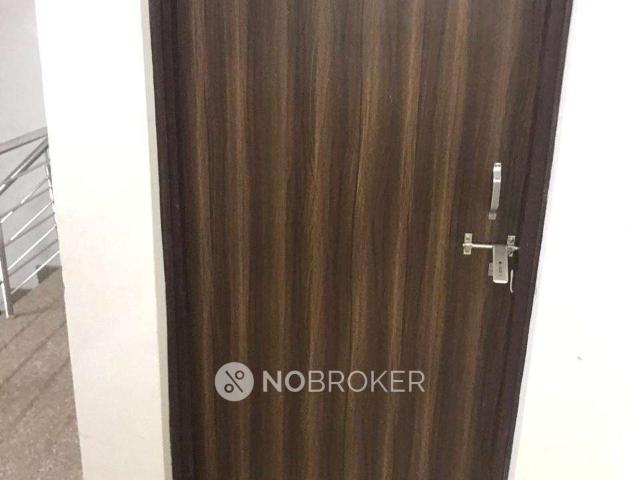 Flat for rent in Deri