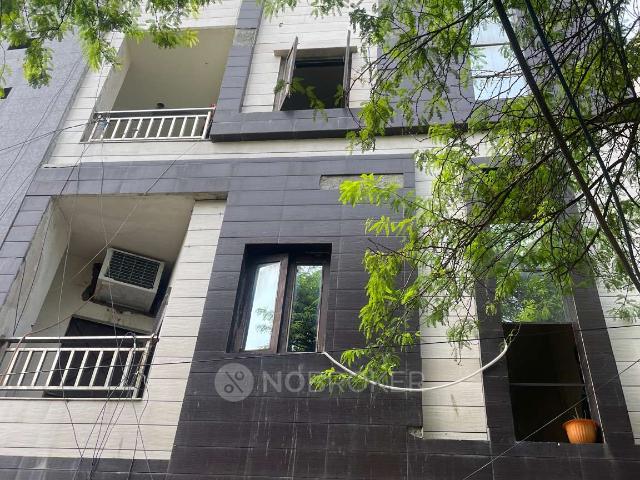 Flat for rent in North Delhi, Deri