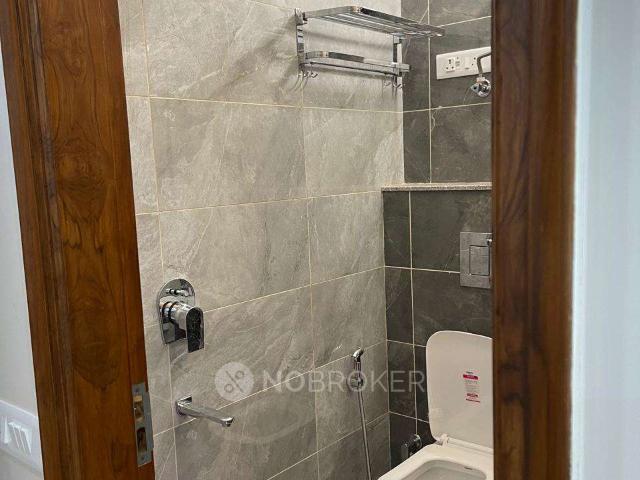 Flat for rent in Deri