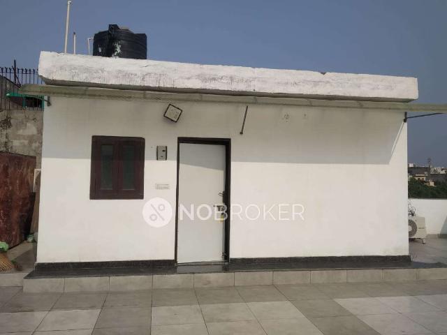 Flat for rent in West Delhi, Deri